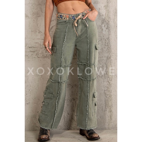 POL Retro 90s Relaxed Fit Cargo Pants - Picture 6 of 16
